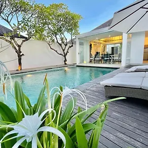 Alami Luxury Villa Seminyak